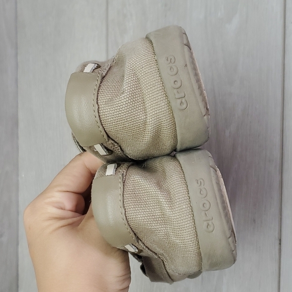 Crocs Women Outdoor Comfort Slip on Rubber outsole shoes sz 6 - Picture 4 of 10